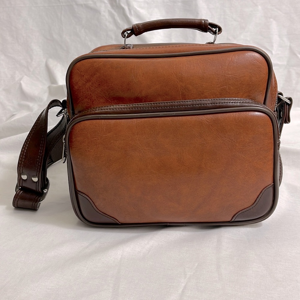 Messenger overnight shoulder bag